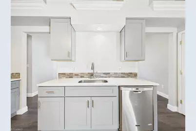 2126 Carlisle Way, High Point, NC 27265 - Photo 7