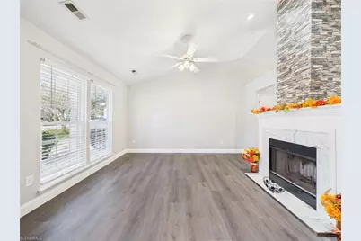 2126 Carlisle Way, High Point, NC 27265 - Photo 5