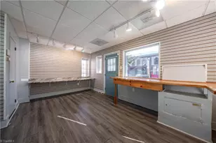 202 W Main St, Elkin, NC 28621 - Photo 15