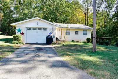 11797 Nc Highway 268, Elkin, NC 28621 - Photo 15