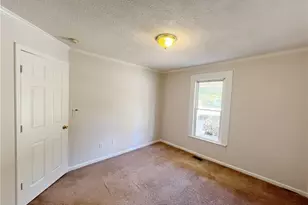 823 Silver Ave, Greensboro, NC 27403 - Photo 5