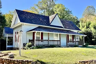 176 2nd St, Ronda, NC 28670 - Photo 1