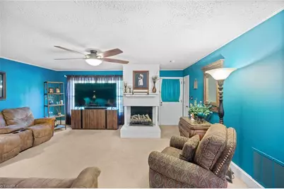 19 Colonial Drive, Lexington, NC 27292 - Photo 9