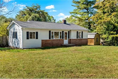 2878 Amber Lane NE, Walkertown, NC 27105 - Photo 3