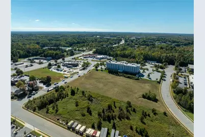 1480 Hampton Plaza Drive, Kernersville, NC 27284 - Photo 15