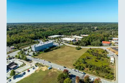 1480 Hampton Plaza Drive, Kernersville, NC 27284 - Photo 13