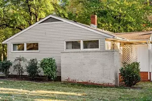 2523 Overbrook Dr, Greensboro, NC 27408 - Photo 3