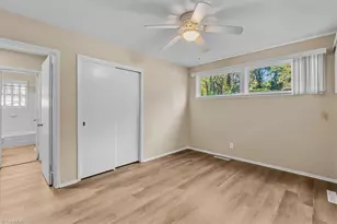 2523 Overbrook Dr, Greensboro, NC 27408 - Photo 21