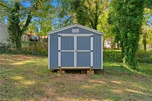 1907 Apex Pl, High Point, NC 27260 - Photo 29