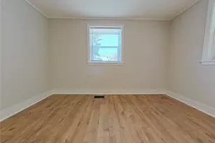 909 Old Thomasville Rd, High Point, NC 27260 - Photo 7