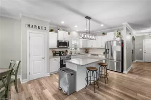 2350 Birch View Dr, High Point, NC 27265 - Photo 9