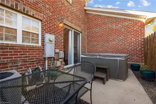 2926 Grove Park Dr, Burlington, NC 27215 - Photo 21