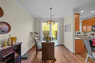 2926 Grove Park Dr, Burlington, NC 27215 - Photo 7