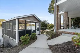 348 Shoreline Rd, New London, NC 28127 - Photo 29