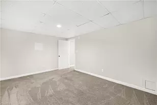 2018 Hearthwood Ct, Greensboro, NC 27407 - Photo 33