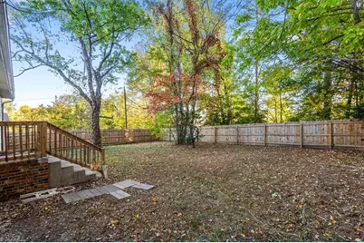 809 Daleview Place, Greensboro, NC 27406 - Photo 33