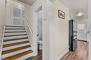 809 Daleview Pl, Greensboro, NC 27406 - Photo 11