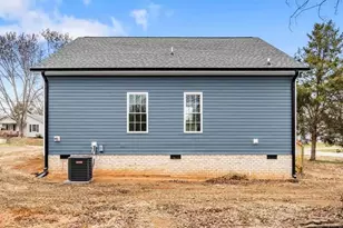 3912 Fairall Dr, Greensboro, NC 27401 - Photo 33