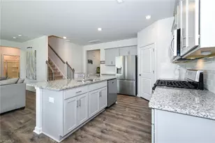 4716 Reedy Creek Farm Cir, Greensboro, NC 27405 - Photo 5