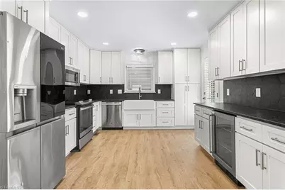 2511 Hickory Avenue, Burlington, NC 27215 - Photo 9