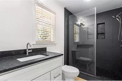 2511 Hickory Avenue, Burlington, NC 27215 - Photo 23