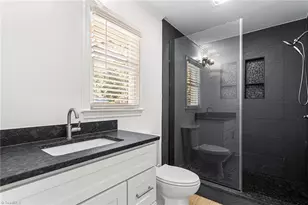 2511 Hickory Ave, Burlington, NC 27215 - Photo 23