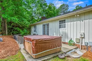 931 Nottingham Rd, High Point, NC 27262 - Photo 39