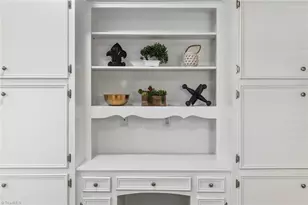 1004 Sherwood Dr, Burlington, NC 27215 - Photo 15