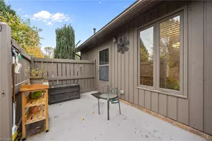 116 Briar Ridge Cir, Winston-Salem, NC 27104 - Photo 27