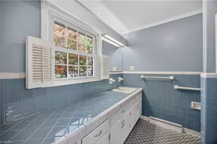 2174 Woodland Ave, Burlington, NC 27215 - Photo 13