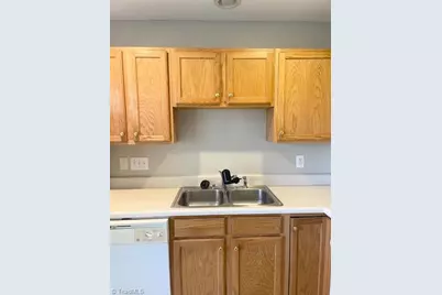 5302 Strasburg Drive, Greensboro, NC 27407 - Photo 7