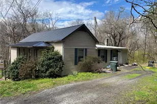 609 Water St, Eden, NC 27288 - Photo 1