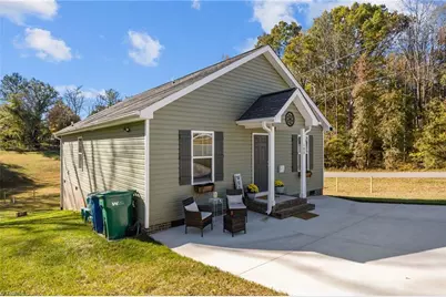 102 E Gene Hairston Street, Madison, NC 27025 - Photo 29