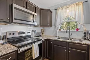 102 E Gene Hairston St, Madison, NC 27025 - Photo 11