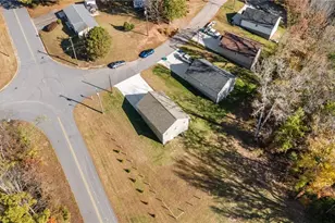 102 E Gene Hairston St, Madison, NC 27025 - Photo 27