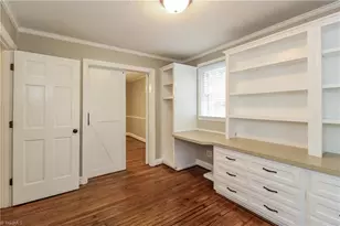 2910 Shamrock Dr, Greensboro, NC 27408 - Photo 11