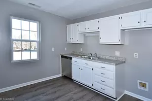 717 Pilgrim Ford Ct, Clemmons, NC 27012 - Photo 9