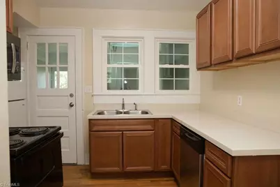 603 Mayflower Drive, Greensboro, NC 27403 - Photo 15