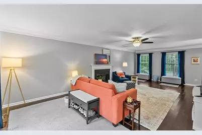 2606 Regents Park Lane, Greensboro, NC 27455 - Photo 7