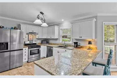 2606 Regents Park Lane, Greensboro, NC 27455 - Photo 15