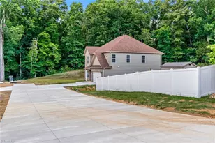 2858 Eland Dr, Winston-Salem, NC 27127 - Photo 35