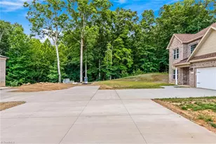 2858 Eland Dr, Winston-Salem, NC 27127 - Photo 3