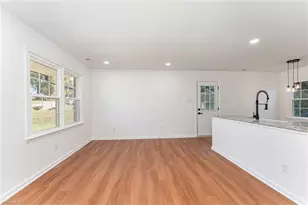 3924 Oak Ridge Dr, Winston-Salem, NC 27105 - Photo 7