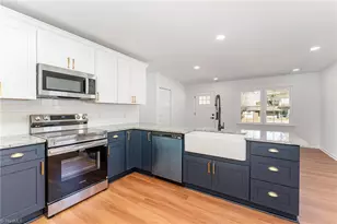 3924 Oak Ridge Dr, Winston-Salem, NC 27105 - Photo 9