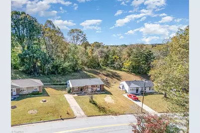 3924 Oak Ridge Drive, Winston-Salem, NC 27105 - Photo 5