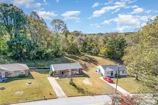 3924 Oak Ridge Dr, Winston-Salem, NC 27105 - Photo 5