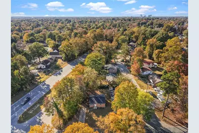 1402 Cyril Lane, Greensboro, NC 27401 - Photo 23