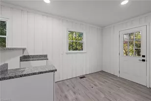 1402 Cyril Ln, Greensboro, NC 27401 - Photo 9