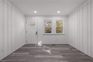 1402 Cyril Ln, Greensboro, NC 27401 - Photo 7