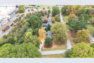 1267 Westview Terrace, Burlington, NC 27215 - Photo 3